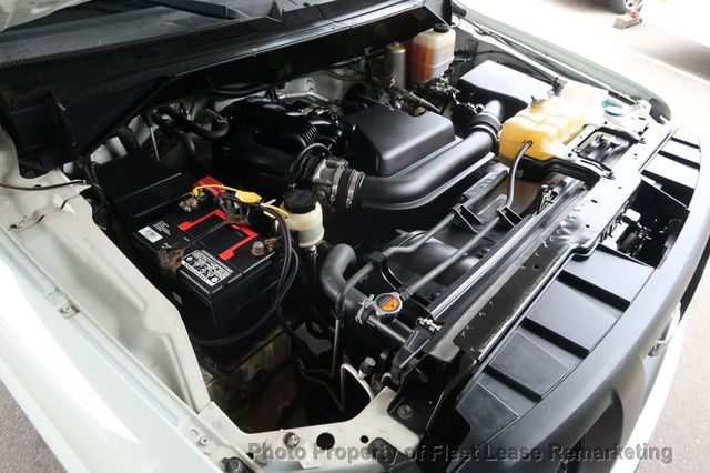 2016 Nissan NV NV2500 SV Low Roof Cargo Van Ladder Rack - 22951862 - 31