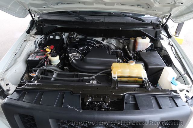 2016 Nissan NV NV2500 SV Low Roof Cargo Van Ladder Rack - 22951862 - 32