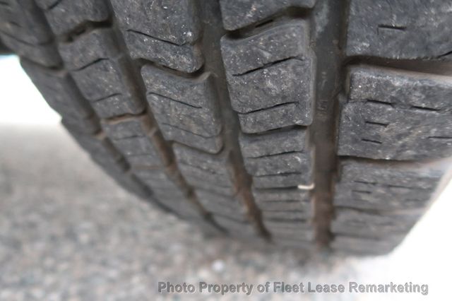 2016 Nissan NV NV2500 SV Low Roof Cargo Van Ladder Rack - 22951862 - 37