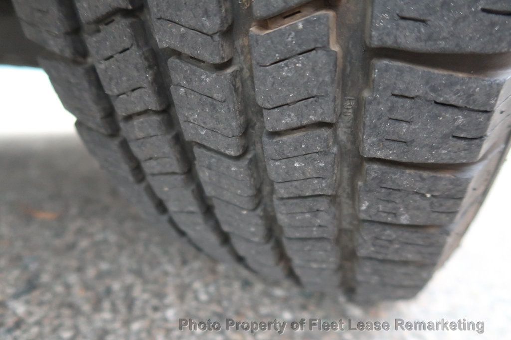 2016 Nissan NV NV2500 SV Low Roof Cargo Van Ladder Rack - 22951862 - 38