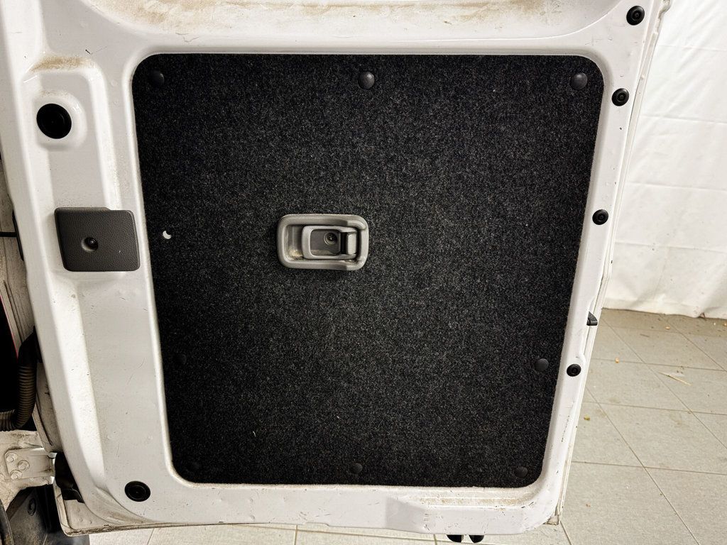 2016 Nissan NV200 photo 12