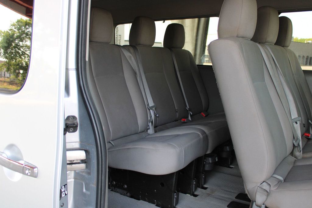 2016 Nissan NVP 3500 V6 SV - 23062112 - 12