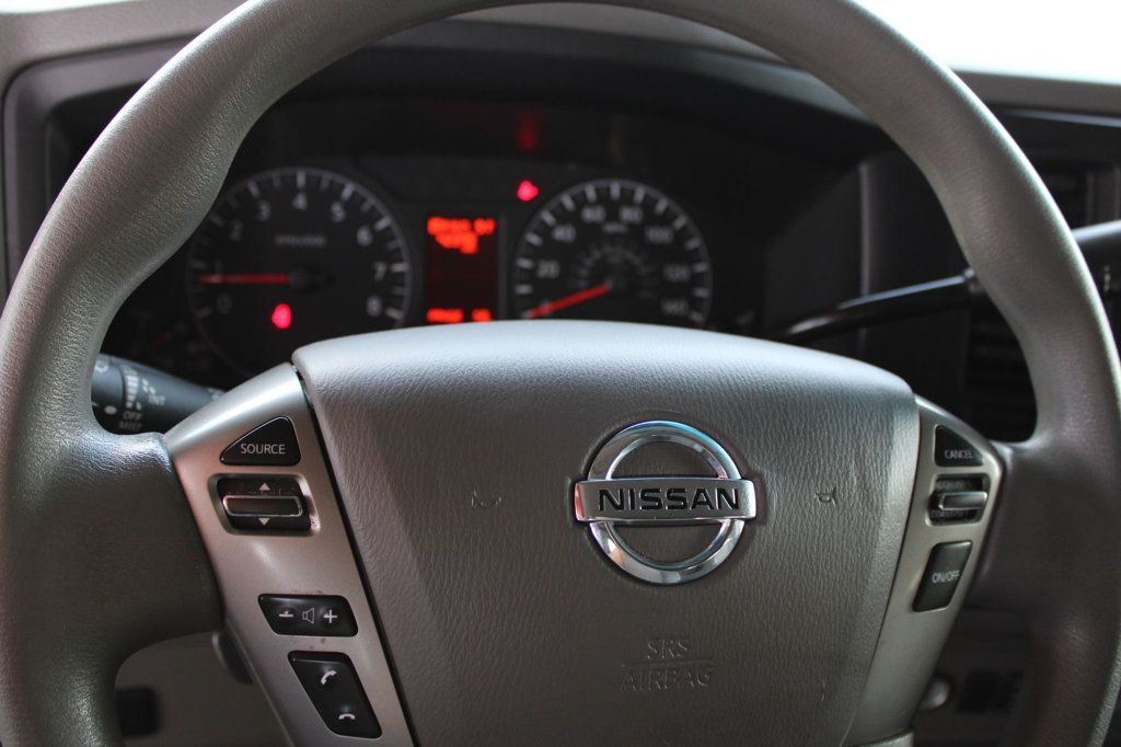 2016 Nissan NVP 3500 V6 SV - 23062112 - 17