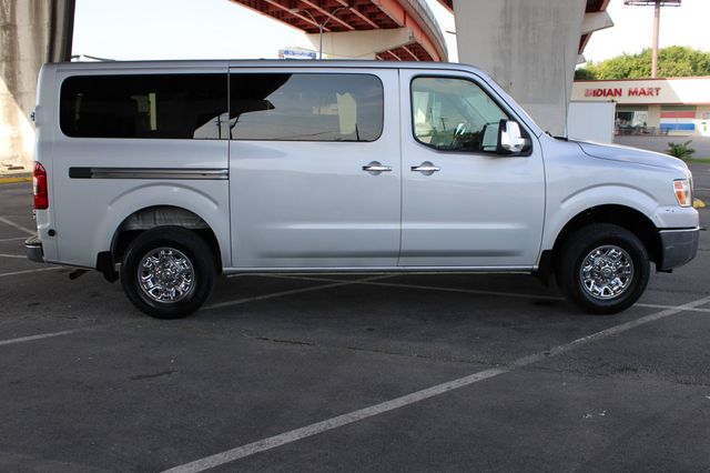 2016 Nissan NVP 3500 V6 SV - 23062112 - 4