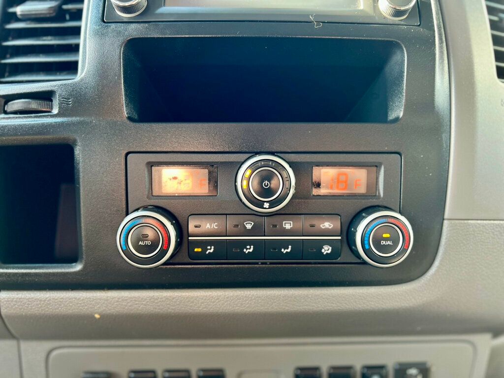 2016 Nissan NVP 3500 V8 SL - 22937806 - 25