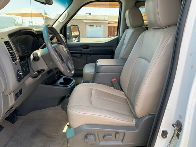 2016 Nissan NVP 3500 V8 SL 12-PASSENGER Leather seats Low Miles - 23057020 - 23