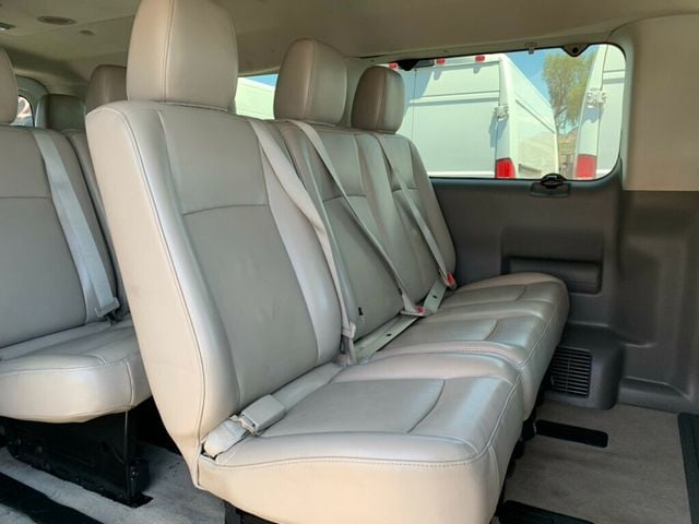 2016 Nissan NVP 3500 V8 SL 12-PASSENGER Leather seats Low Miles - 23057020 - 3