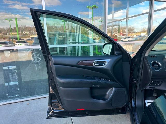 2016 Nissan Pathfinder 4WD 4dr Platinum - 22953804 - 18