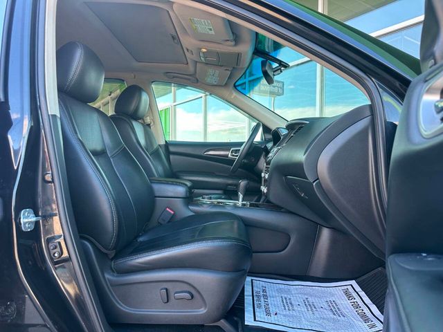 2016 Nissan Pathfinder 4WD 4dr Platinum - 22953804 - 24