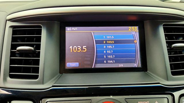 2016 Nissan Pathfinder 4WD 4dr SV - 23085427 - 16