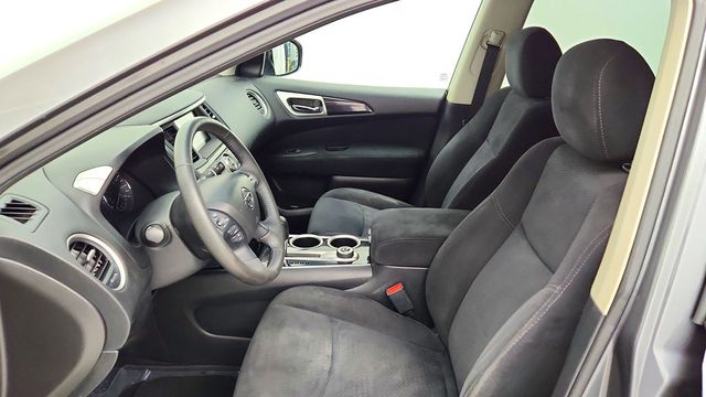 2016 Nissan Pathfinder 4WD 4dr SV - 23085427 - 17