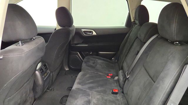 2016 Nissan Pathfinder 4WD 4dr SV - 23085427 - 18