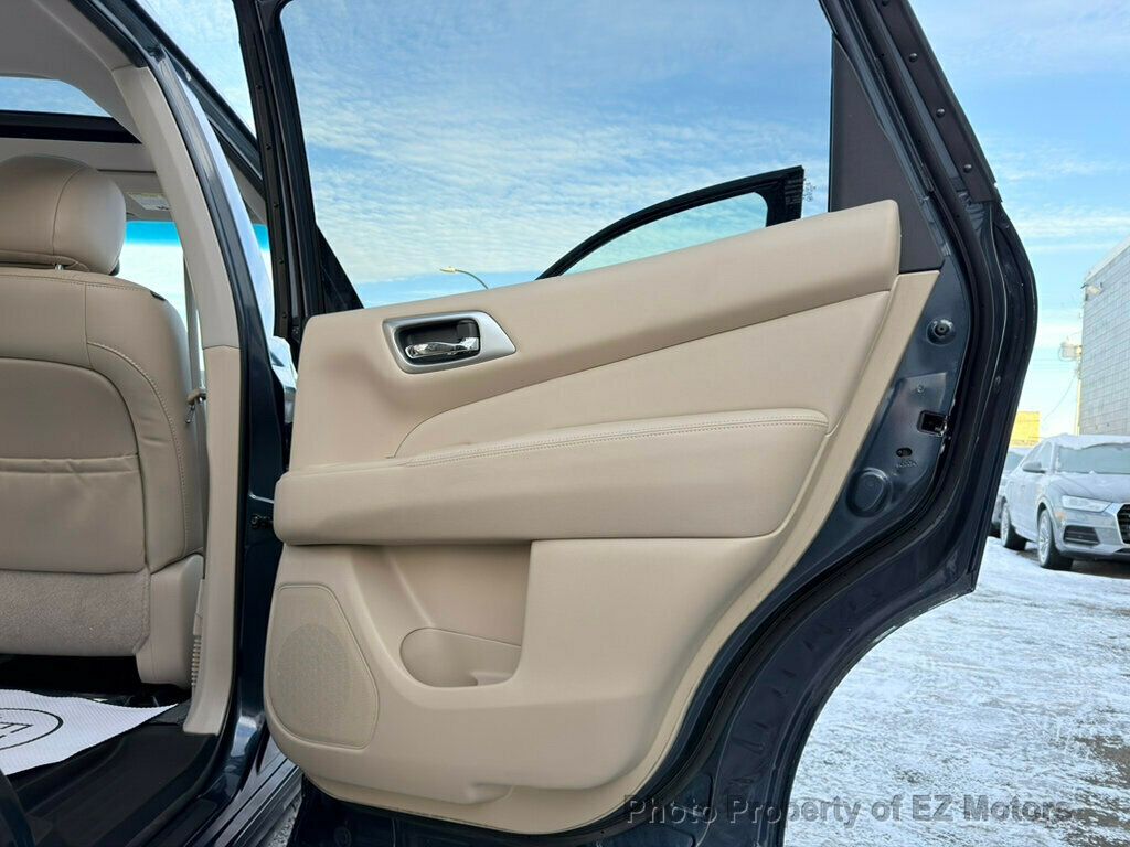 2016 Nissan Pathfinder ONE OWNER-FULLY SERVICED! 7 PASS! - 22953372 - 30