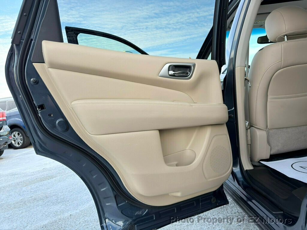 2016 Nissan Pathfinder ONE OWNER-FULLY SERVICED! 7 PASS! - 22953372 - 31