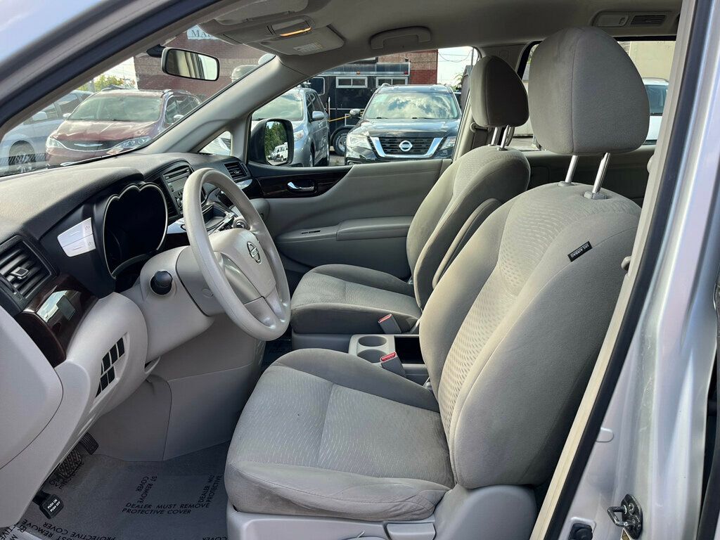 2016 Nissan Quest S photo 16