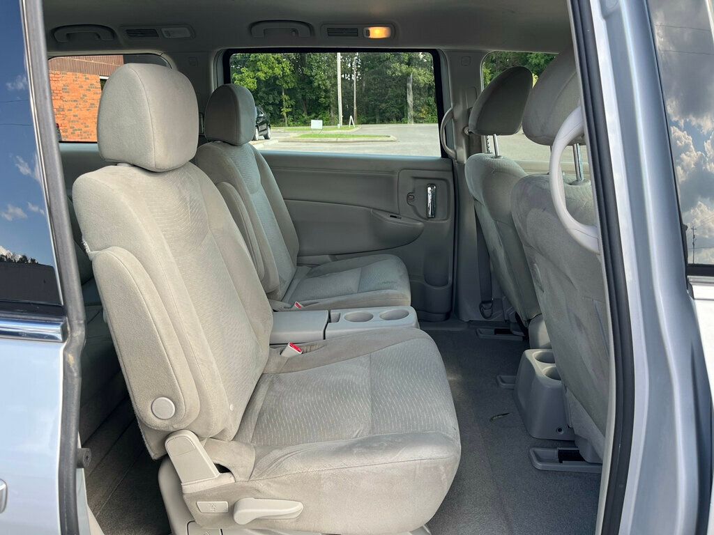 2016 Nissan Quest S photo 7