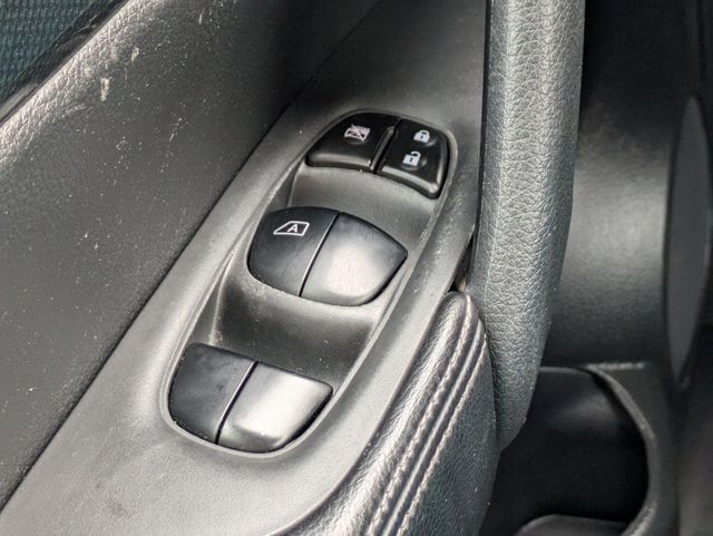 2016 Nissan Rogue  - 22953904 - 23