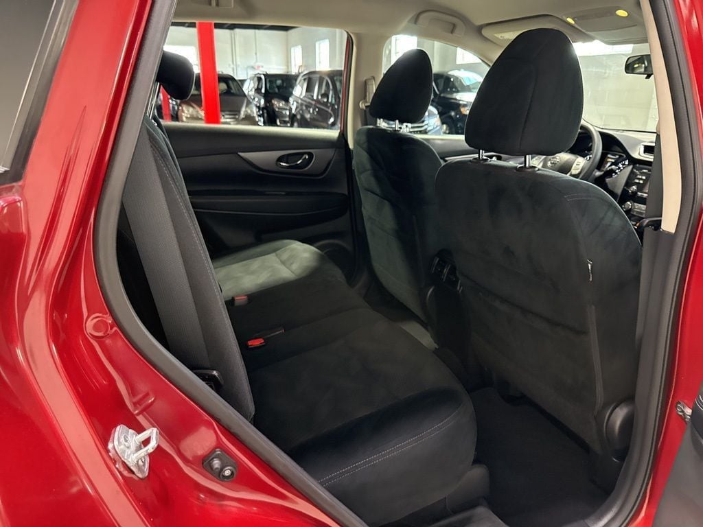 2016 Nissan Rogue AWD 4dr S - 23004154 - 28