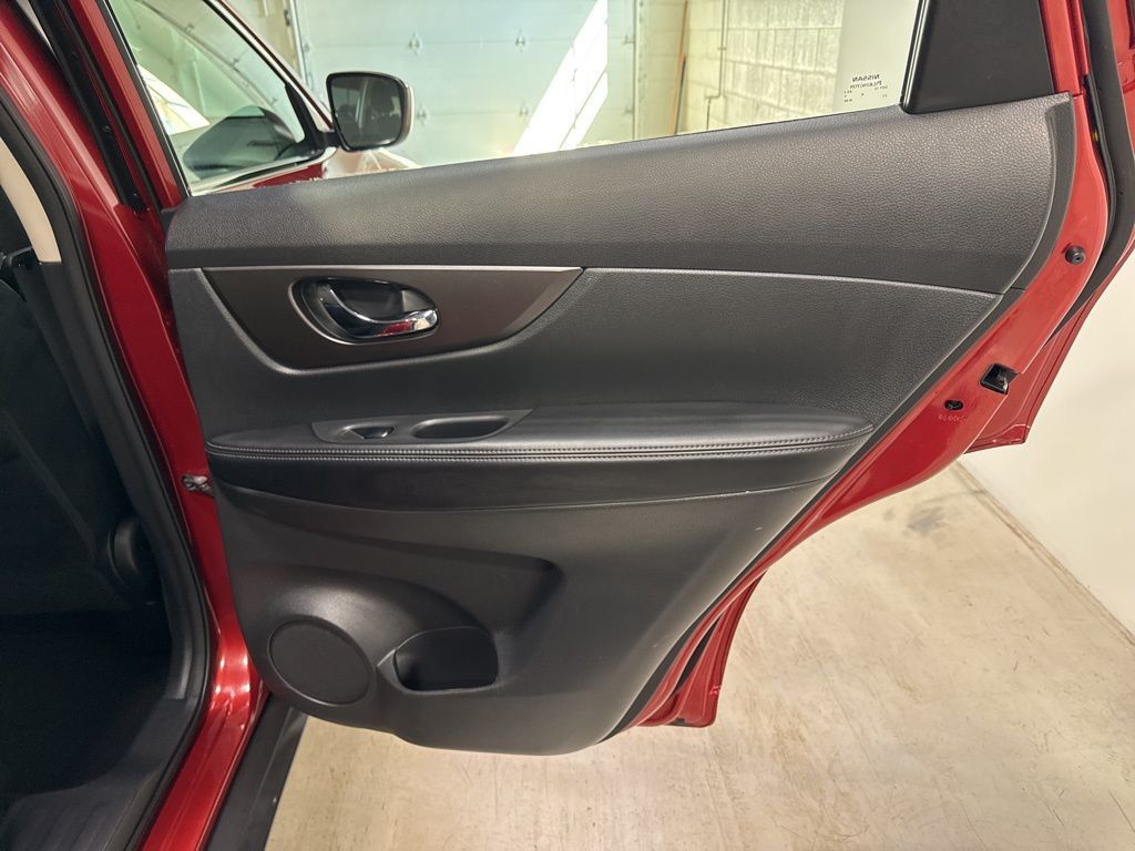 2016 Nissan Rogue AWD 4dr S - 23004154 - 30