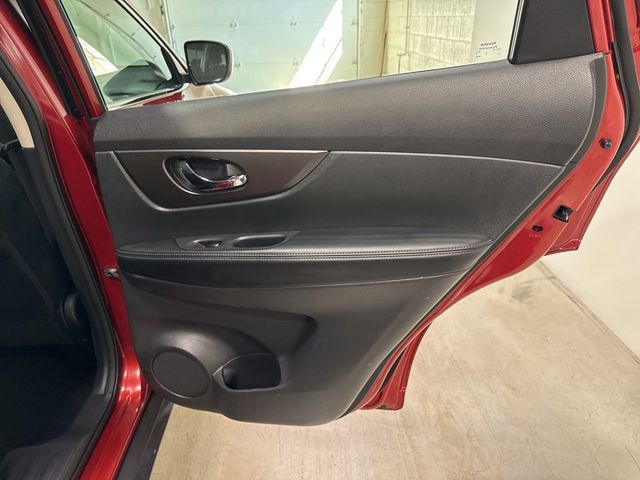 2016 Nissan Rogue AWD 4dr S - 23004154 - 30