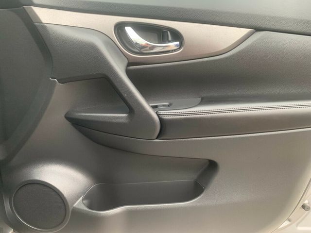 2016 Nissan Rogue AWD 4dr S - 22959428 - 25