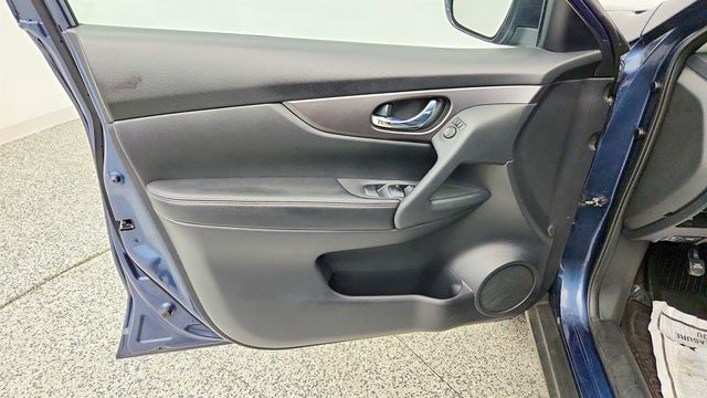 2016 Nissan Rogue AWD 4dr S - 23027067 - 9