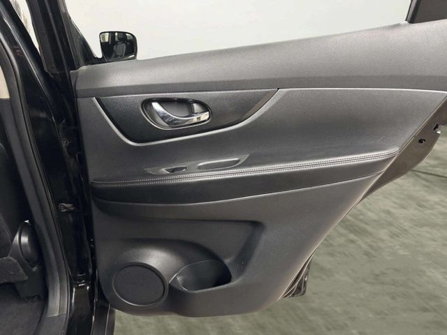 2016 Nissan Rogue AWD 4dr SL - 22962748 - 18