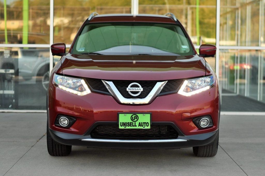 2016 Nissan Rogue SL photo 2