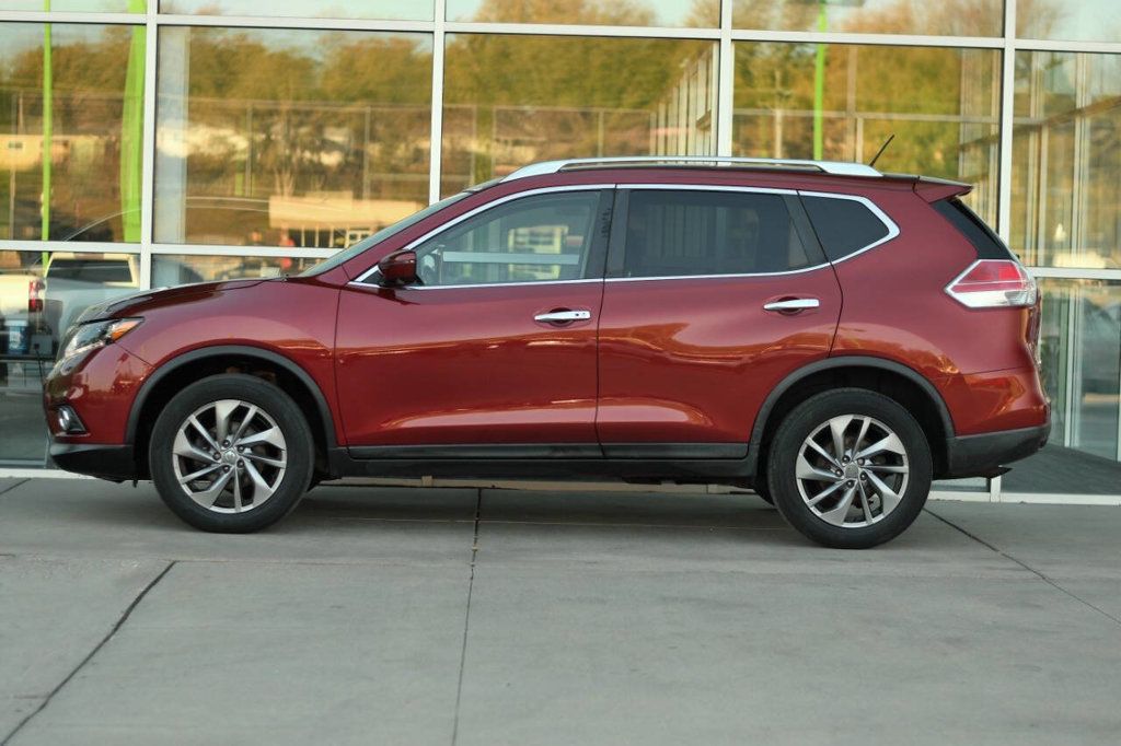 2016 Nissan Rogue SL photo 4