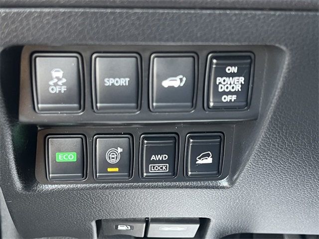 2016 Nissan Rogue SL photo 21