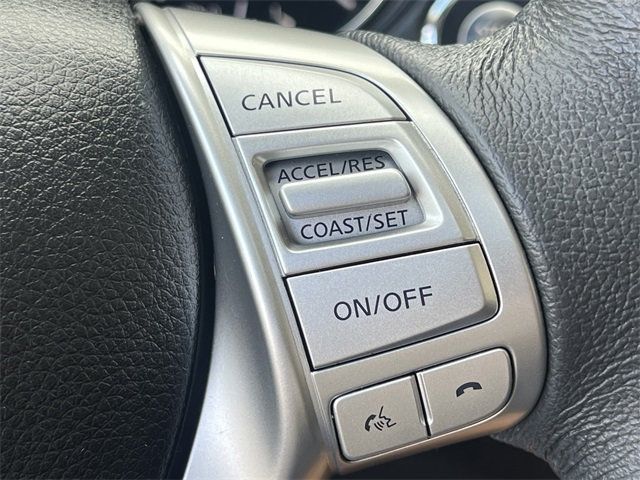 2016 Nissan Rogue SL photo 23