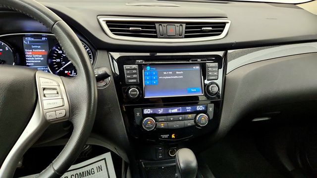 2016 Nissan Rogue AWD 4dr SL w/ Premium Package & Panoramic Moonroof - 23037926 - 16