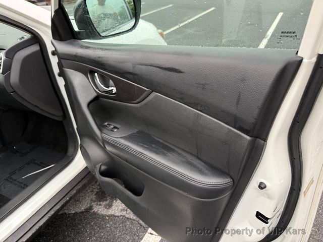 2016 Nissan Rogue AWD 4dr SV - 23041941 - 6