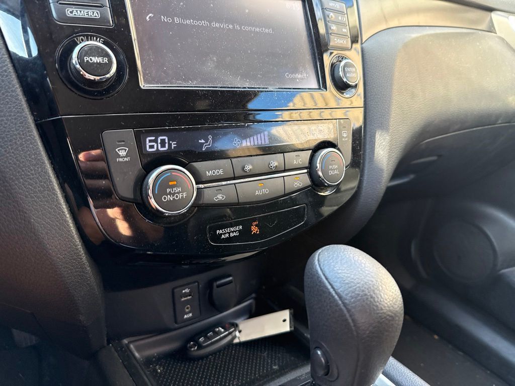 2016 Nissan Rogue AWD 4dr SV - 23068652 - 12