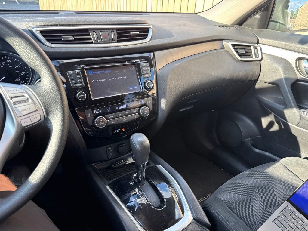 2016 Nissan Rogue AWD 4dr SV - 23068652 - 13