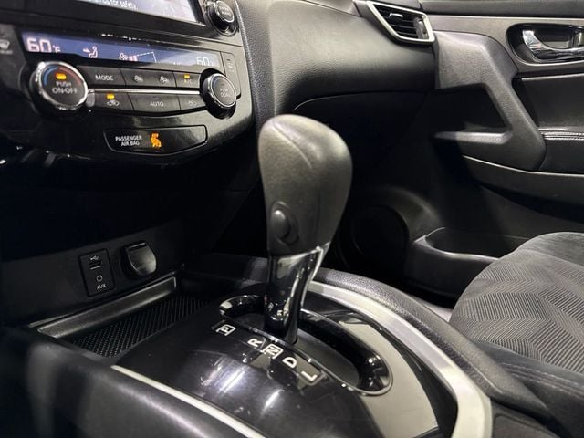 2016 Nissan Rogue AWD 4dr SV - 23068652 - 19