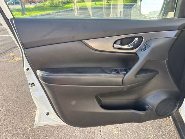 2016 Nissan Rogue AWD 4dr SV - 23068652 - 6