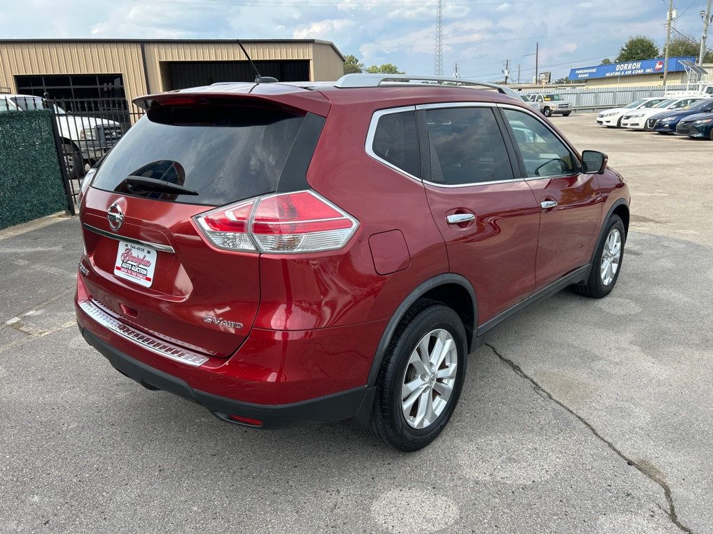 2016 Nissan Rogue AWD SV photo 3
