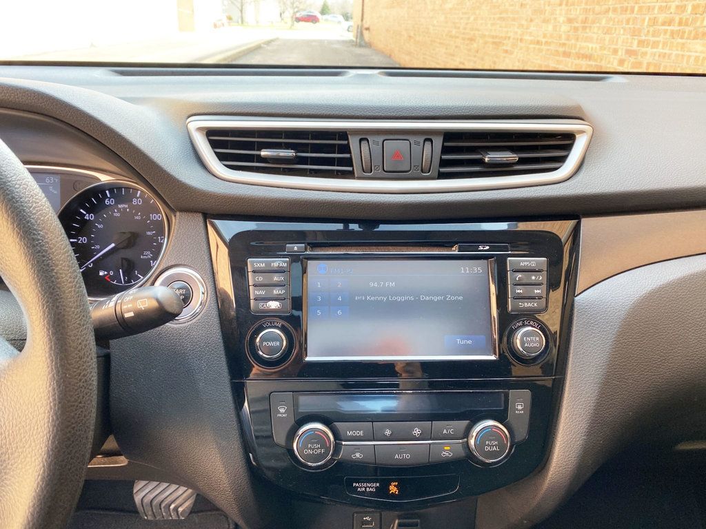 2016 Nissan Rogue AWD 4dr SV - 23001297 - 11