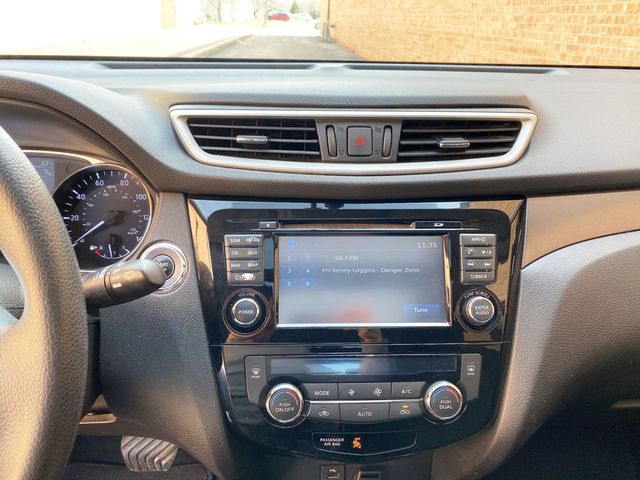 2016 Nissan Rogue AWD 4dr SV - 23001297 - 11