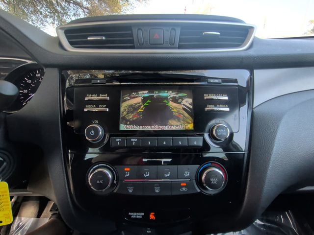 2016 Nissan Rogue FWD 4dr S - 23022066 - 17