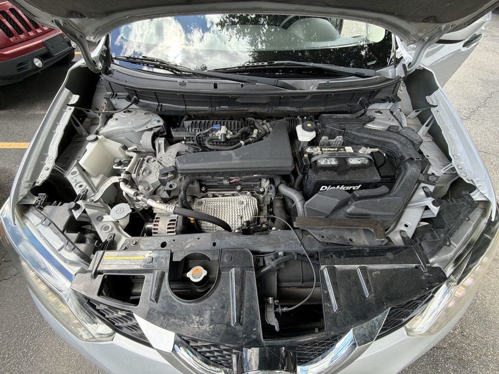 Nissan Rogue FWD 4dr S photo 11