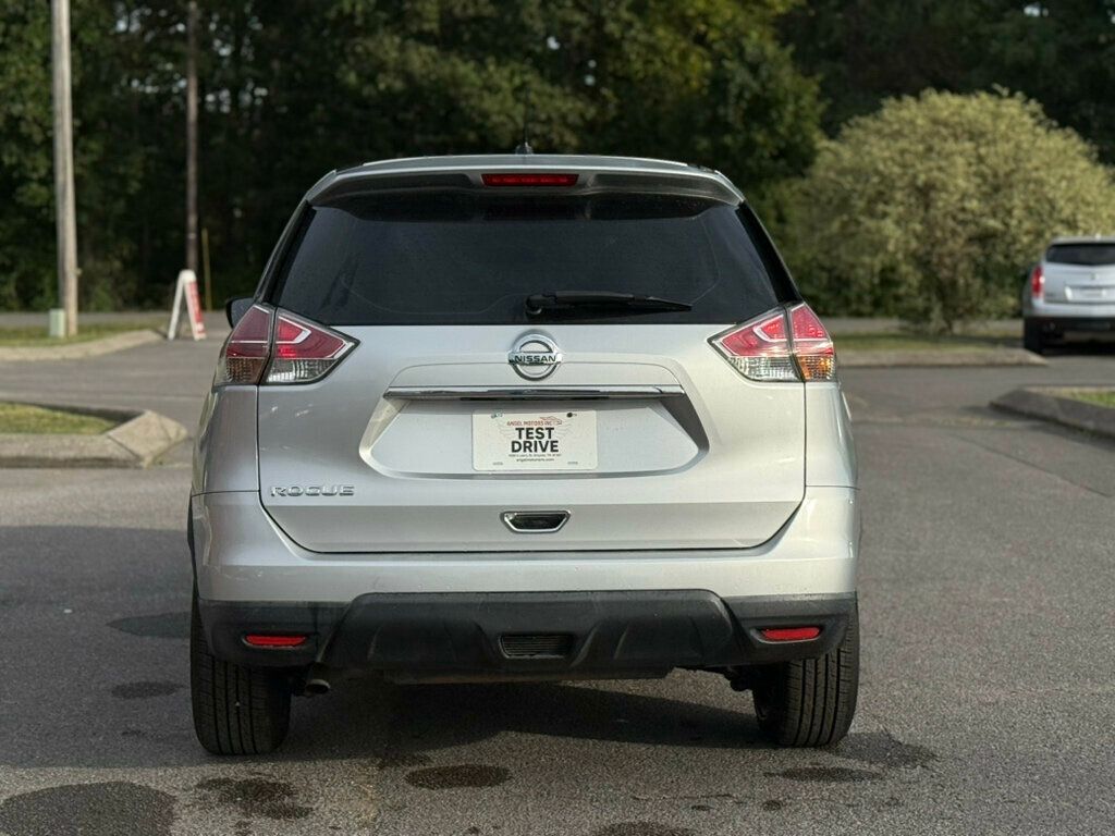 2016 Nissan Rogue S photo 3