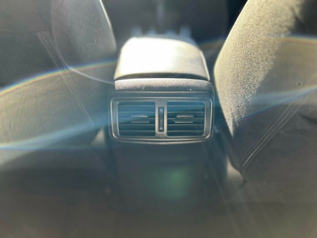 2016 Nissan Rogue FWD 4dr S - 22943234 - 14