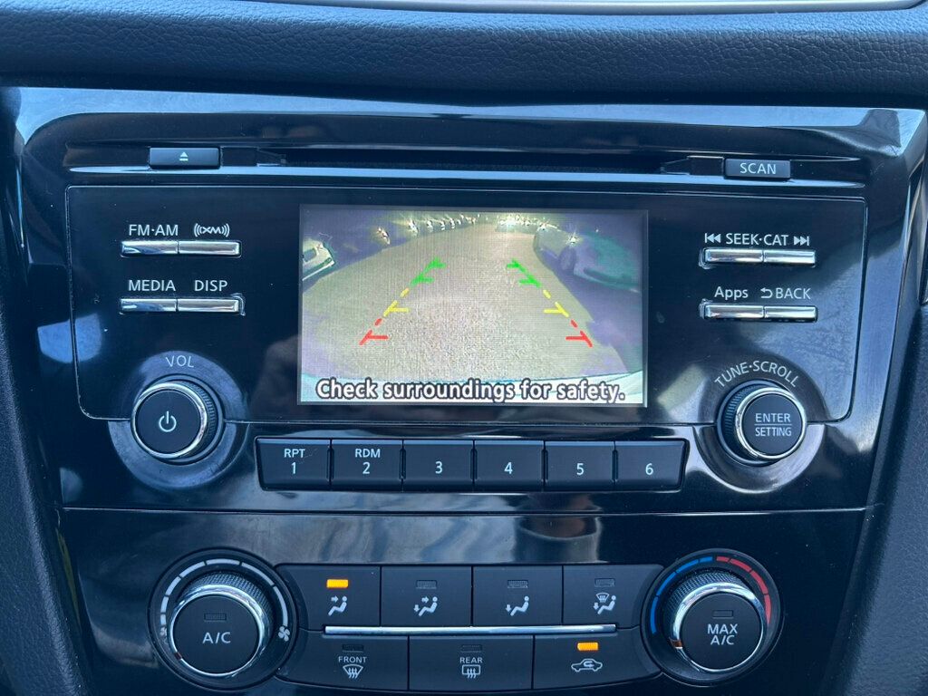 2016 Nissan Rogue FWD 4dr S - 22943234 - 19