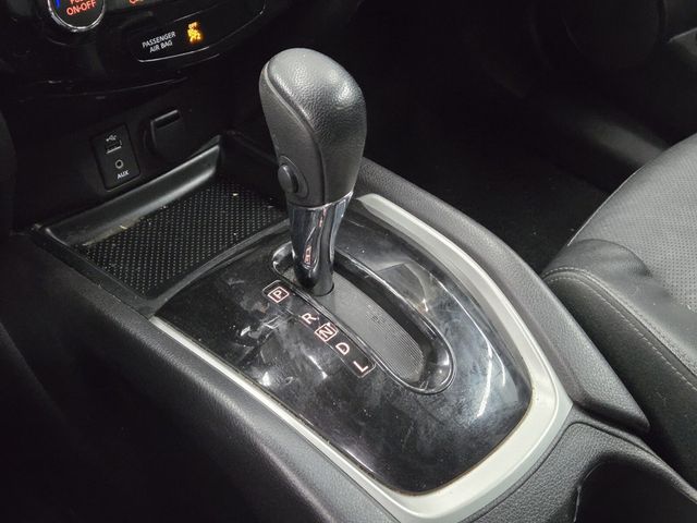 2016 Nissan Rogue FWD 4dr SL - 22931389 - 18