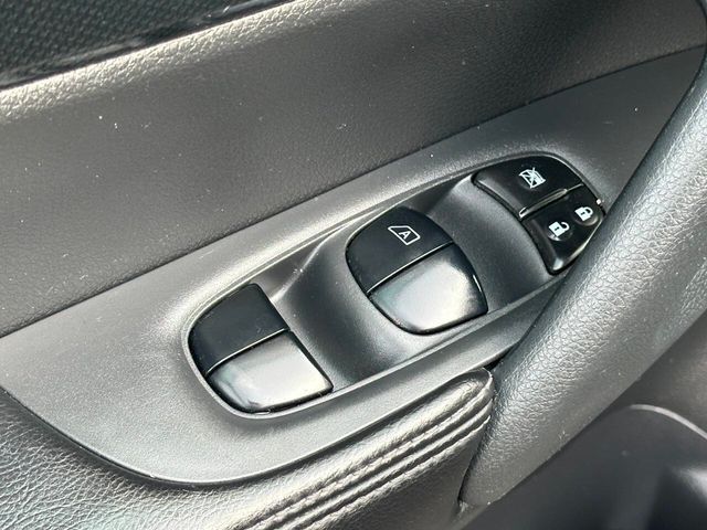 2016 Nissan Rogue FWD 4dr SL - 22902270 - 18