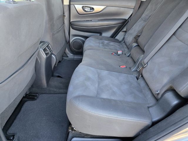 2016 Nissan Rogue FWD 4dr SV - 22981262 - 6