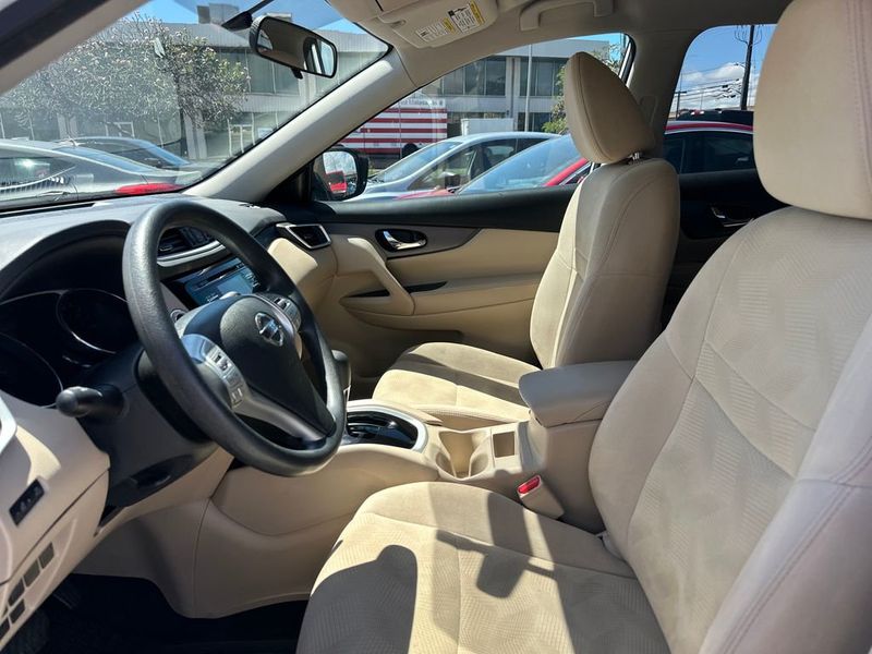 2016 Nissan Rogue FWD 4dr SV - 23008584 - 12