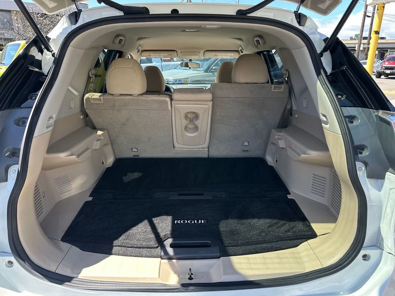 2016 Nissan Rogue FWD 4dr SV - 23008584 - 19